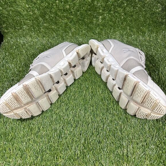 On Cloud 5 Running Shoes Sneakers Womens Size 8.5 Pearl White 59.98773 - Picture 8 of 11